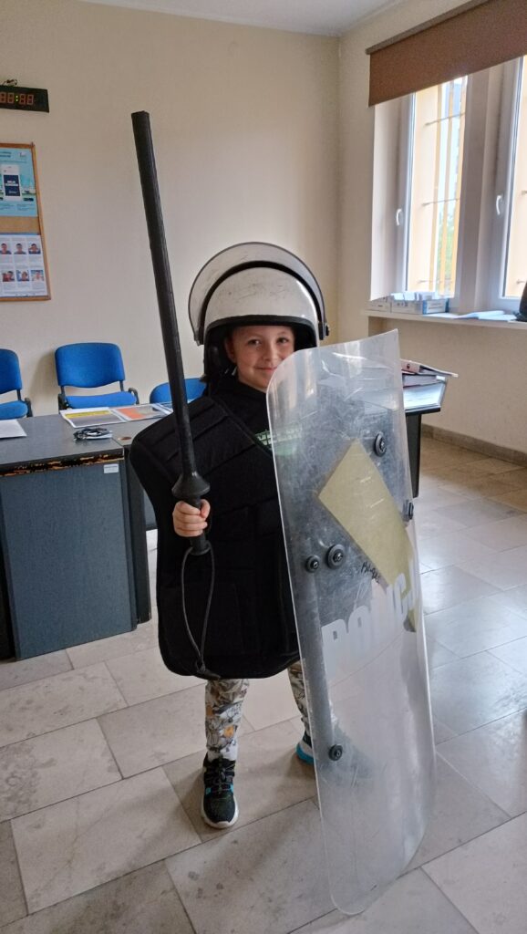 WYCIECZKA NA KOMISARIAT POLICJI